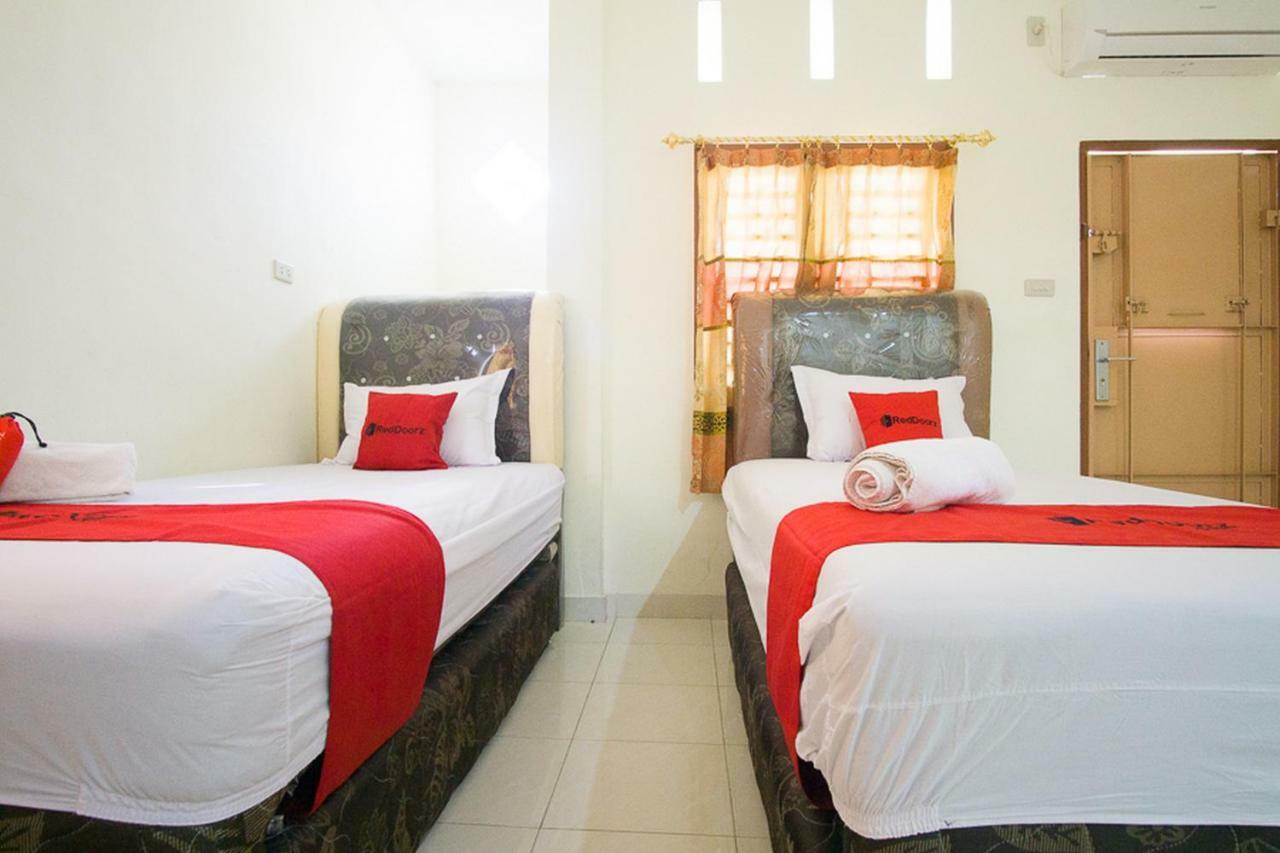 Reddoorz @ Pematangsiantar 2 Hotel Exterior foto